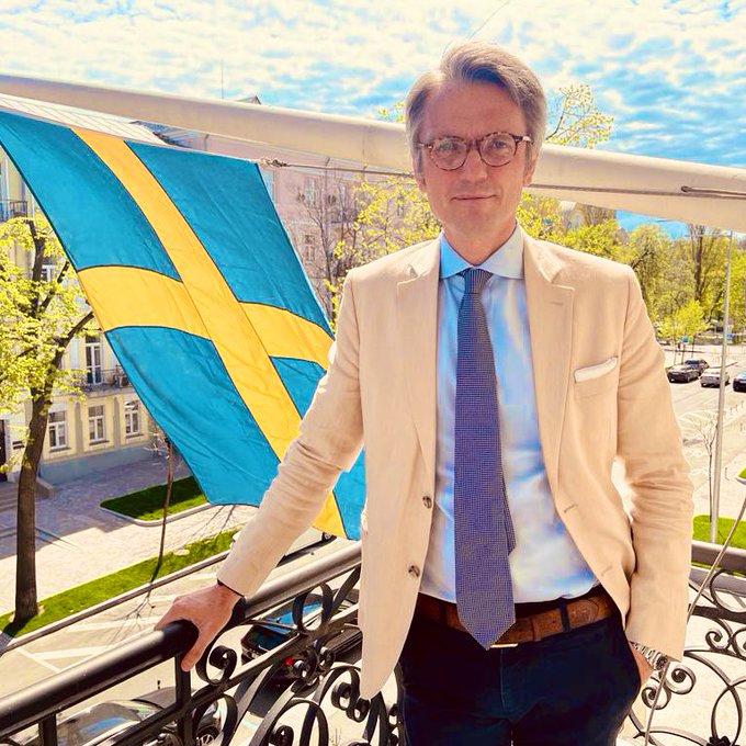 السفارة السويدية تعود إلى كييف