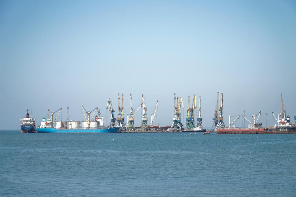 العديد من الموانئ البحرية الاوكرانية تم اغلاقها بسبب العدوان الروسي