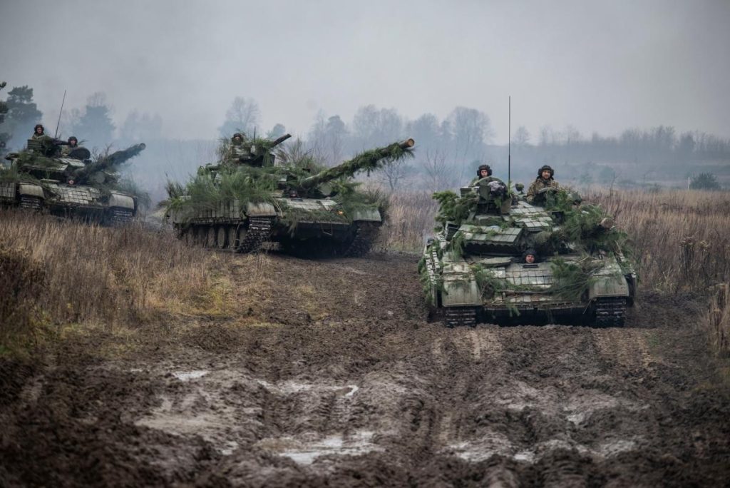 القوات المسلحة لأوكرانيا تقترب من الحدود مع روسيا في منطقة خاركيف