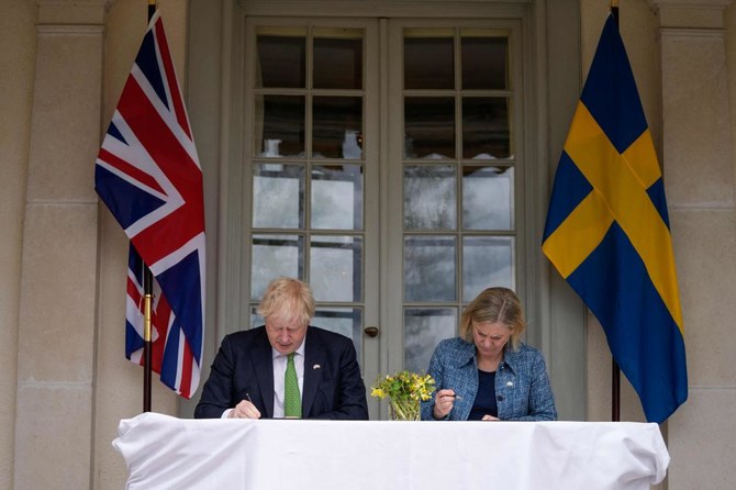 بريطانيا تتعهد بالدفاع عن السويد إذا تعرضت للهجوم
