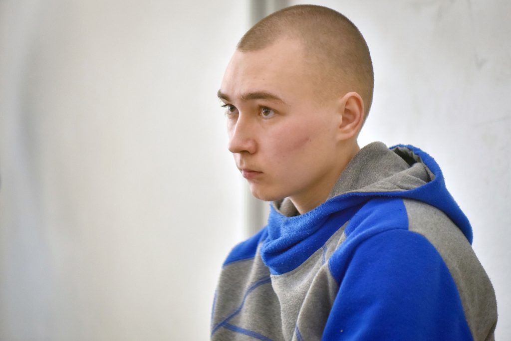 تأجيل محاكمة جندي روسي في جرائم حرب في كييف حتى يوم الاثنين