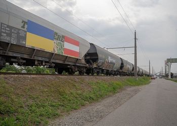 تصدير الذرة الأوكرانية بالقطارات الى النمسا