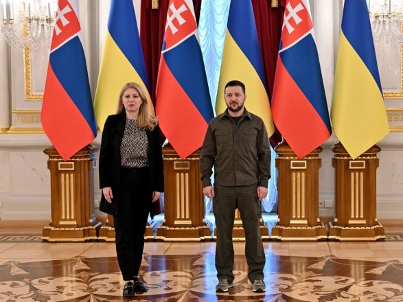زيلينسكي يلتقي رئيسة سلوفاكيا
