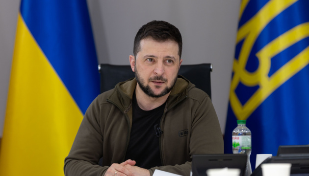 زيلينسكي يناقش المساعدات الدفاعية لأوكرانيا مع دودا