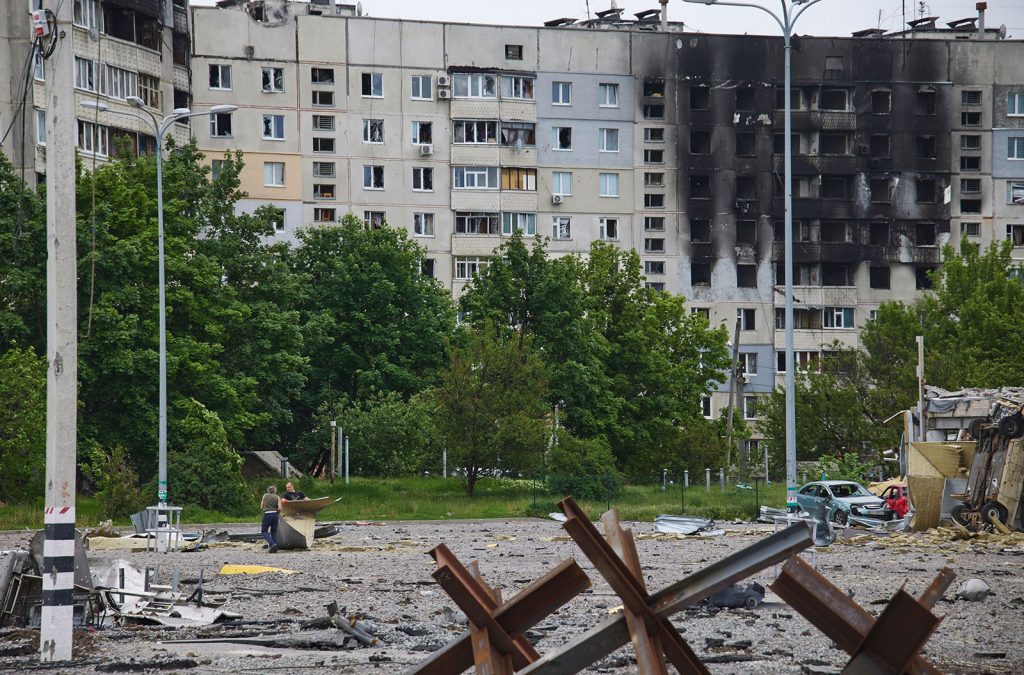 مقتل 9 اشخاص بينهم طفل رضيع في قصف مكثف على مناطق سكنية في خاركيف