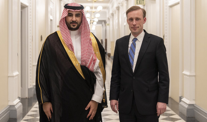 نائب وزير الدفاع السعودي يلتقي مستشار الأمن القومي الأمريكي 1