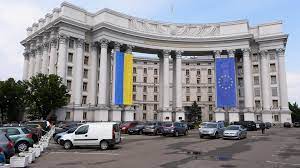 وزارة الخارجية الأوكرانية تطالب بمزيد من العزلة لروسيا بعد تعليقات لافروف