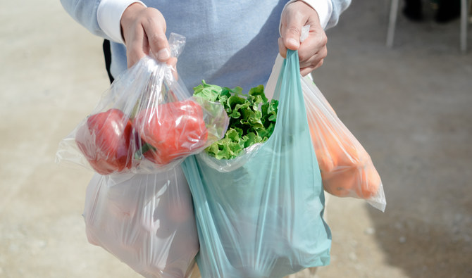 أبو ظبي تحظر الأكياس البلاستيكية