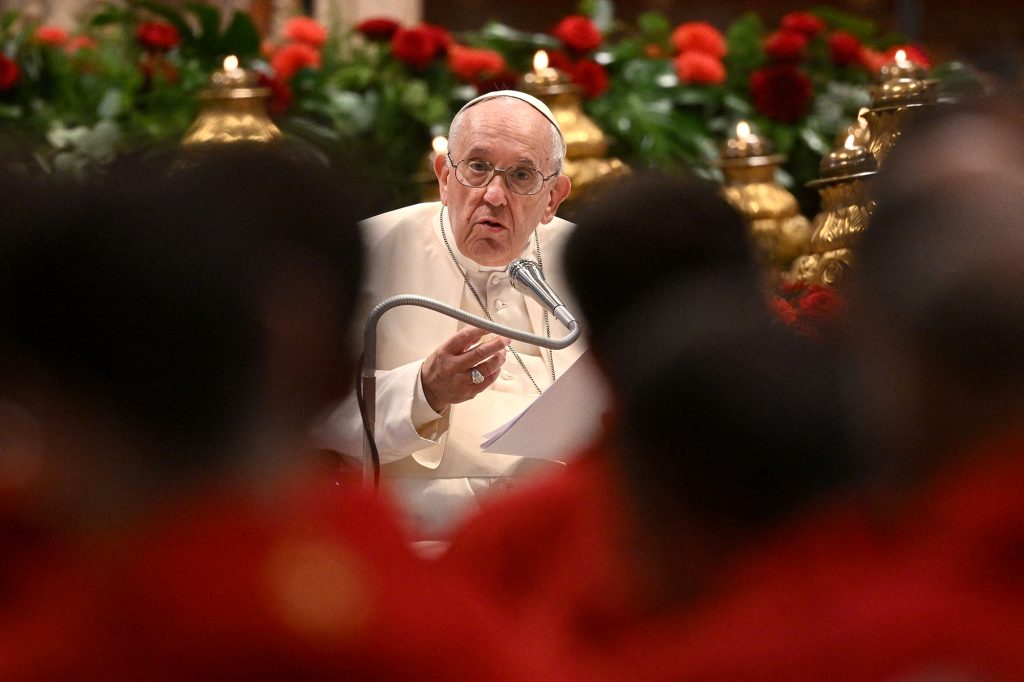 البابا فرانسيس يناشد لانقاذ الانسانية