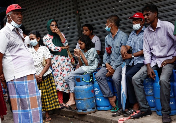 التضخم في سريلانكا يسجل رقما قياسيا جديدا مع استمرار نقص الغذاء والوقود