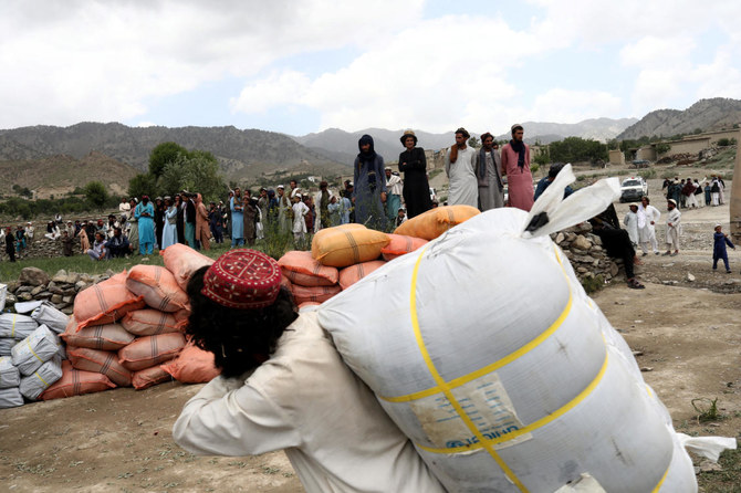 الهند ترسل فريقًا للمساعدة في البحث عن ضحايا زلزال أفغانستان