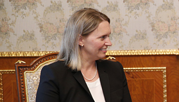 سفيرة الولايات المتحدة في اوكرانيا
