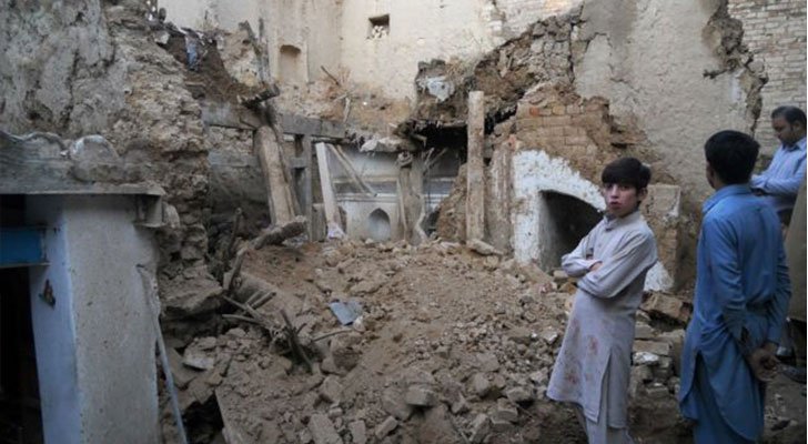 مقتل 250 شخصا جراء زلزال في افغانستان