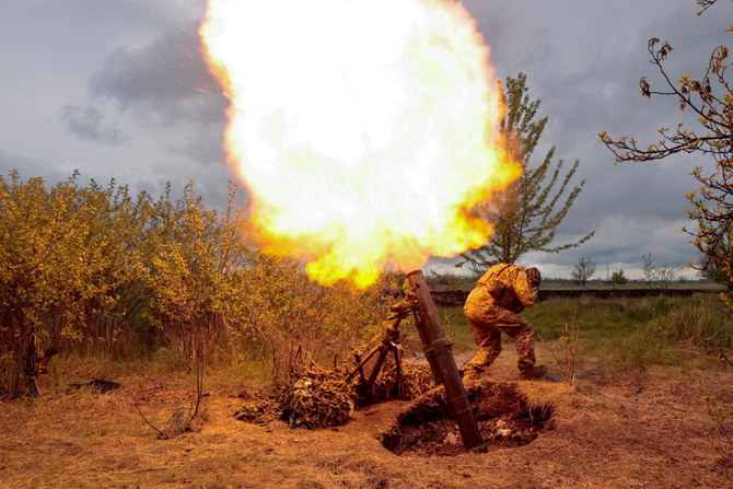 منطقة دونيتسك بشرق أوكرانيا تطالب الـ مزيد من الأسلحة لهزيمة روسيا