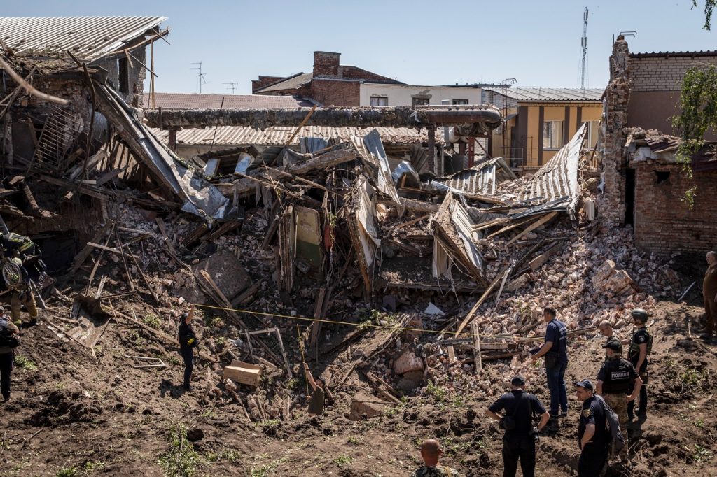 ارتفاع عدد الضحايا من المدنيين مع تصعيد روسيا هجماتها على مناطق سكنية اوكرانية