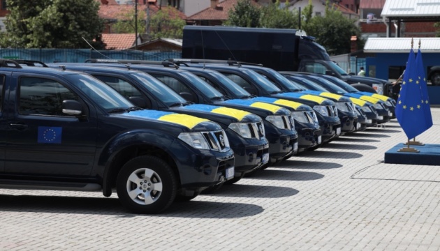 الاتحاد الأوروبي يرسل أكثر من 10 سيارات لحرس الحدود الأوكرانيين