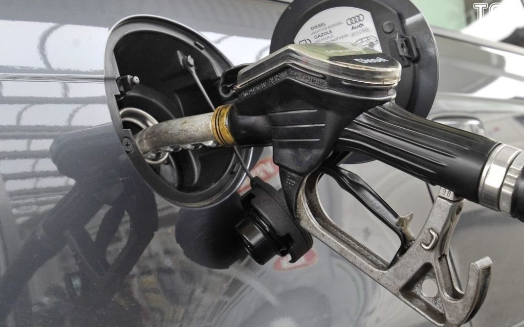 البنك الأهلي الأوكراني محطات الوقود الأوكرانية غيرت أسعار البنزين والديزل