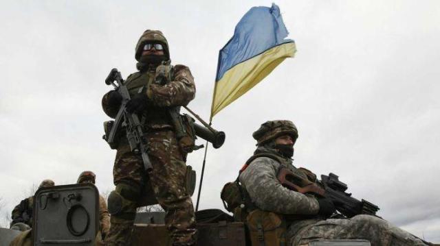 القوات الأوكرانية تقصف مستودعات عسكرية روسية في خيرسون