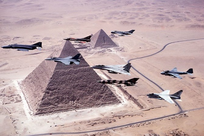 القوات المصرية والأمريكية تجريان تدريبات مشتركة