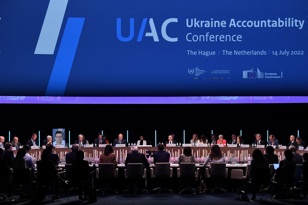 انطلاق مؤتمر جرائم الحرب مع المدعين الأوكرانيين والمحكمة الجنائية الدولية في لاهاي