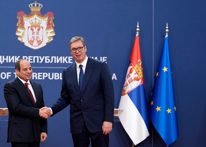 صربيا ومصر تتفقان على تعزيز التعاون وسط الحرب في أوكرانيا .
