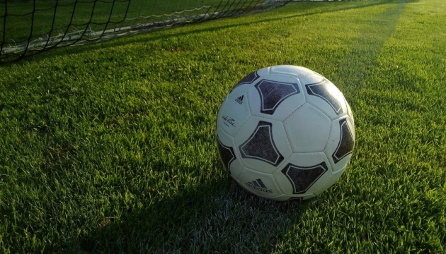 وتقام مباراة خيرية لكرة القدم في أوزهورود للمرة الثانية بمشاركة نجوم كرة القدم والأساطير