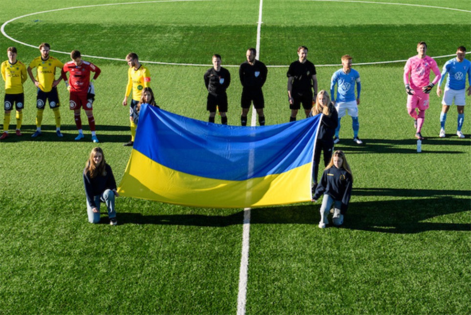 أوكرانيا تبدأ موسم كرة القدم رغم الحرب