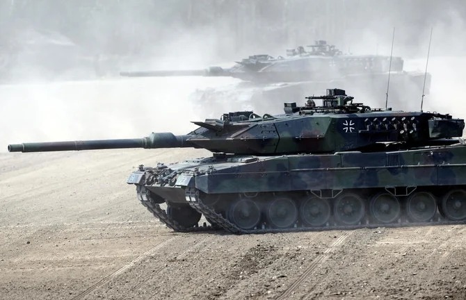 إسبانيا تؤكد إن دباباتها الألمانية الصنع المعطلة ليست مناسبة لإرسالها إلى أوكرانيا