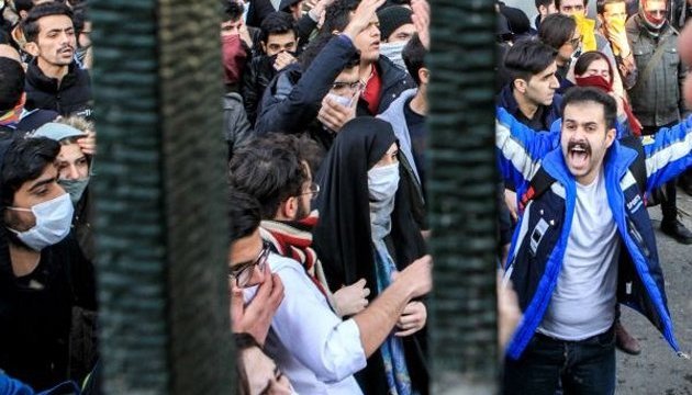احتجاجات في إيران بسبب انقطاع إمدادات المياه