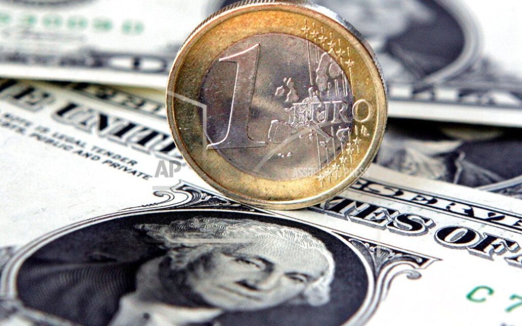 ارتفاع اسعار العملات الأجنبية أمام الهريفنيا الأوكرانية