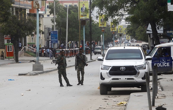 ارتفاع حصيلة قتلى هجوم فندق مقديشو إلى 13 قتيلا على الأقل