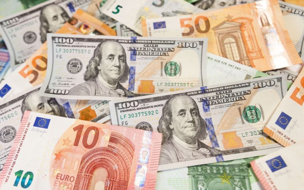 اسعار العملات الاجنبية امام الهريفنيا الاوكرانية في 2 اغسطس