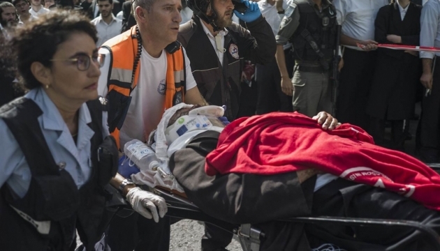 اصابة 25 فلسطينيا في اشتباكات مع جنود الاحتلال