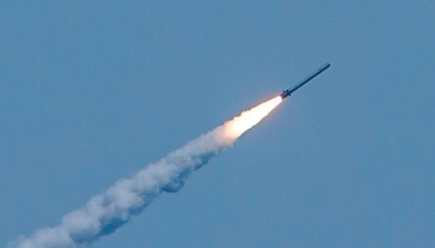 اطلاق صواريخ على منطقة خاركيف ليلاً وهناك جرحى
