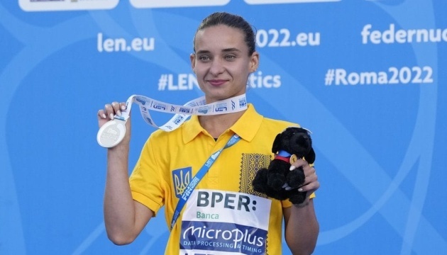 الأوكرانية أنتونينا تفوز بالميدالية الفضية في رياضة الغوص