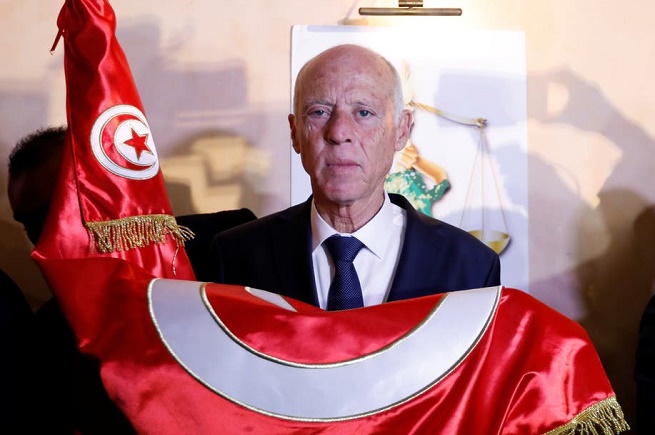 الحكومة التونسية والنقابات تتفق على إجراء محادثات اصلاحية