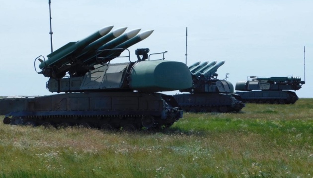 السلاح الجو الأوكراني يسقط أربعة صواريخ أطلقها الغزاة الروس من البحر الأسود