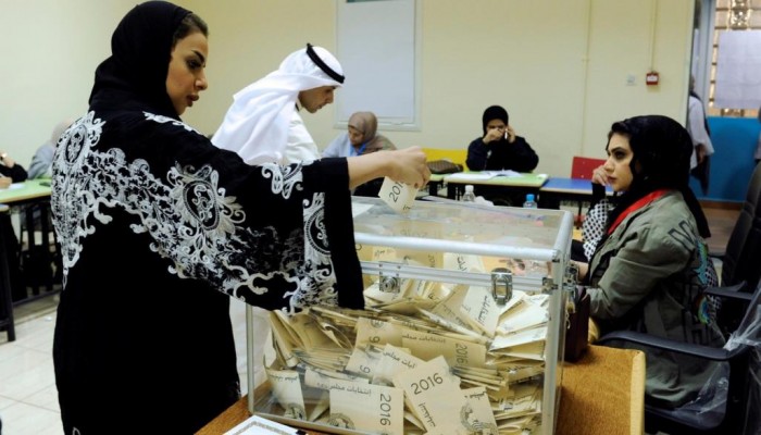 الكويت تعتمد إجراءات لضمان انتخابات شفافة