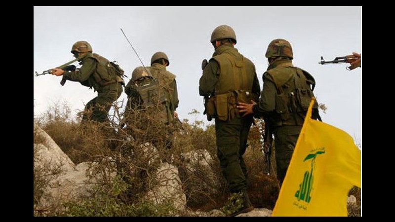 حزب الله يحذر إسرائيل من استهداف المسلحين الفلسطينيين في لبنان