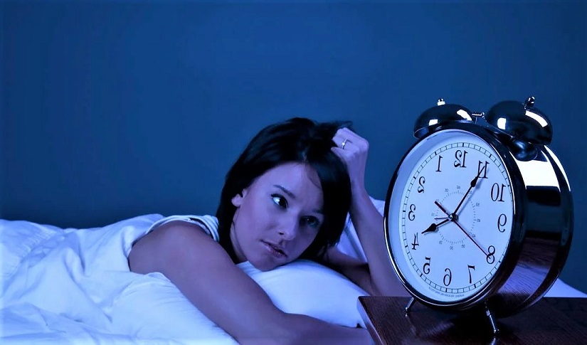 كيفية تحسين النوم بدون أدوية إذا كنت متوتراً.