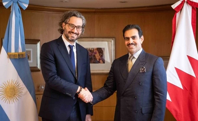 سفير البحرين لدى الأرجنتين يبحث العلاقات الثنائية والتعاون مع المسؤولين الأرجنتينيين
