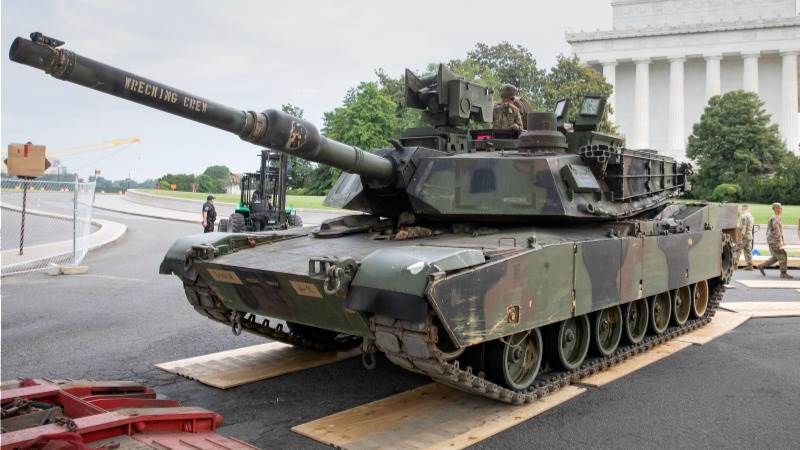 الولايات المتحدة تعتزم منح دبابات لاوكرانيا