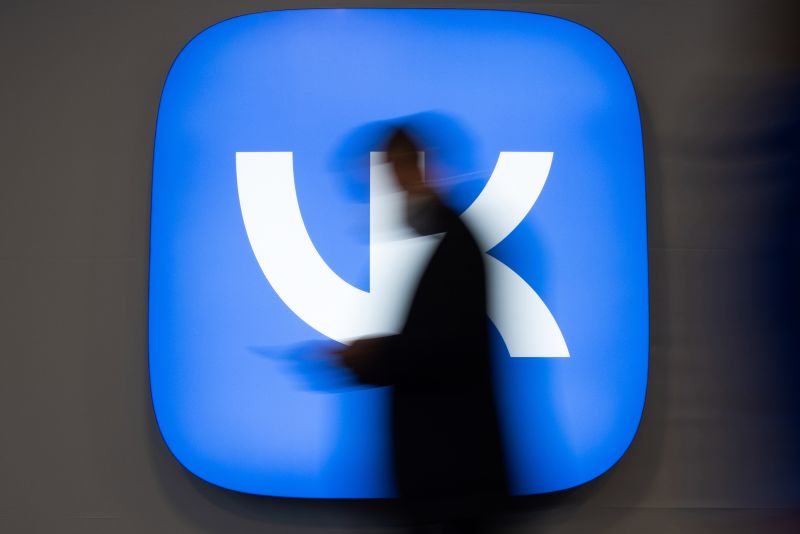 آبل تزيل عملاق الوسائط الاجتماعية الروسي VK من متجر التطبيقات
