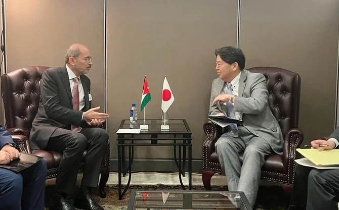 وزيرا خارجية الأردن واليابان يبحثان السلام في الشرق الأوسط