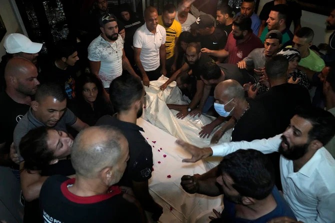 ارتفاع حصيلة القتلى في غرق سفينة مهاجرين في لبنان قبالة سواحل سوريا