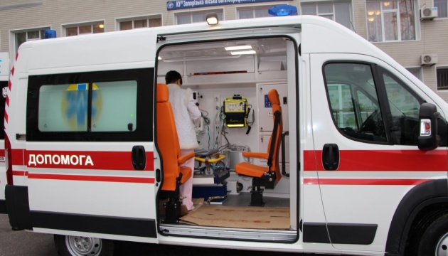 وصول ست سيارات إسعاف إلى أوكرانيا