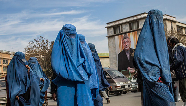 الأمم المتحدة تدعو طالبان لفتح مدارس ثانوية للفتيات الأفغانيات