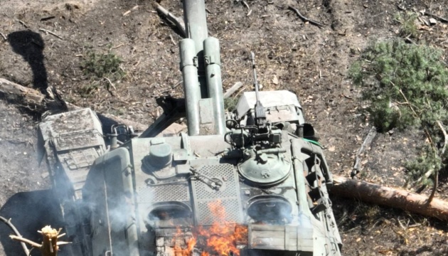 القوات البحرية الأوكرانية تدمر خمس مدافع هاوتزر ومحطة رادار معادية في يوم واحد