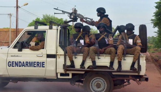 هجوم إرهابي على رتل عسكري في بوركينا فاسو ومقتل 11 جندي