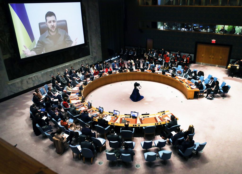 الجمعية العامة للأمم المتحدة تصوت على السماح لزيلينسكي بالتحدث عبر رابط الفيديو